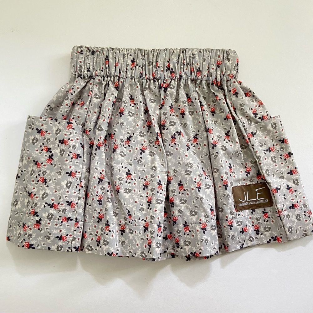 JLE Jagged Little Edges Floral Skirt Size 2
